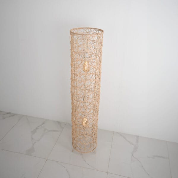 مصباح أرضي بامبو