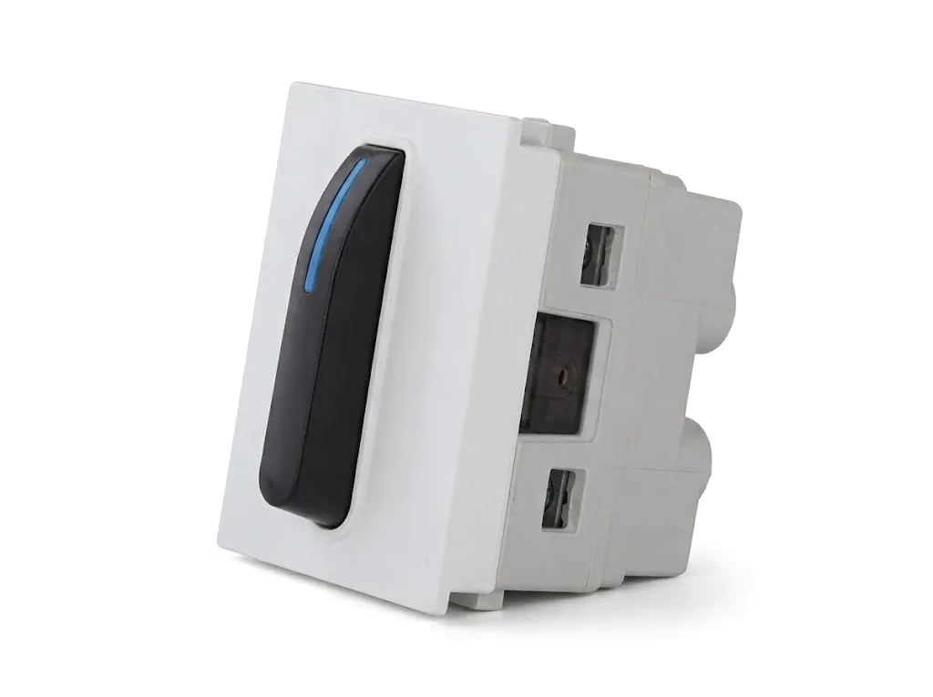⁦مفتاح ديجاتوري بيانو 16 أمبير (Three Way Switch)⁩ - الصورة ⁦1⁩